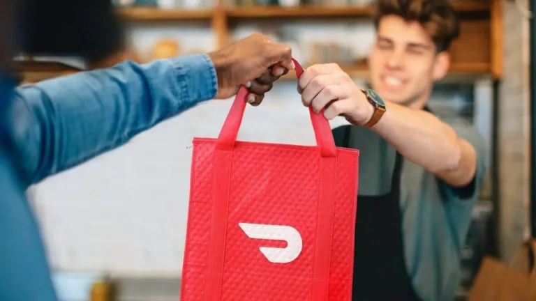 Cuánto Dinero se Gana en DoorDash: Pago por Hora o Semana